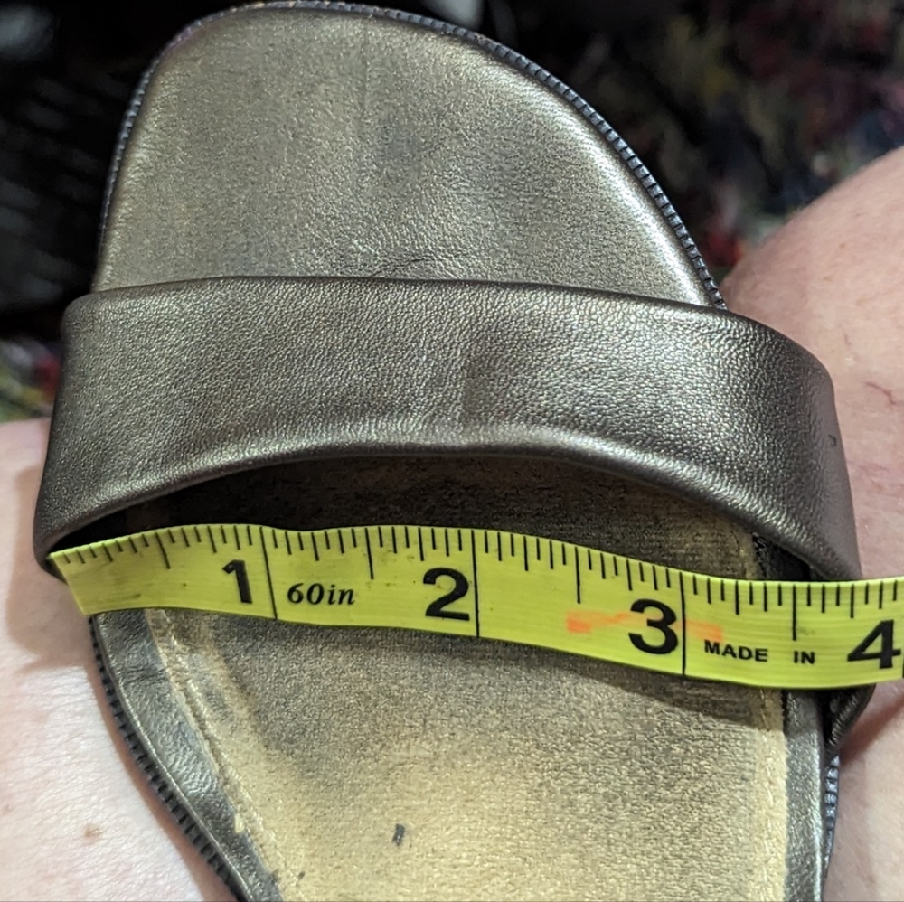 Rockport 3" Heeled Sandals, Measures approx 10 1/2" Long, 3" 1/2 Wide Pre-Owned - Picture 10 of 10